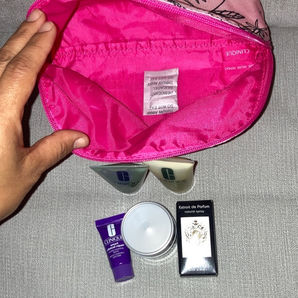 Clinique x Donald Pink and Black Floral Pouch - Picture 5 of 6